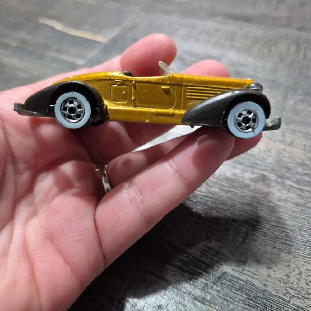 Vintage Mattel Hot Wheels Auburn 852 1978 Gold 2 Door Coupe Malaysia White Walls